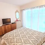 Happy - 2 Terraces - 1min To The アパート *