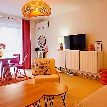 Happy - 2 Terraces - 1min To The 아파트